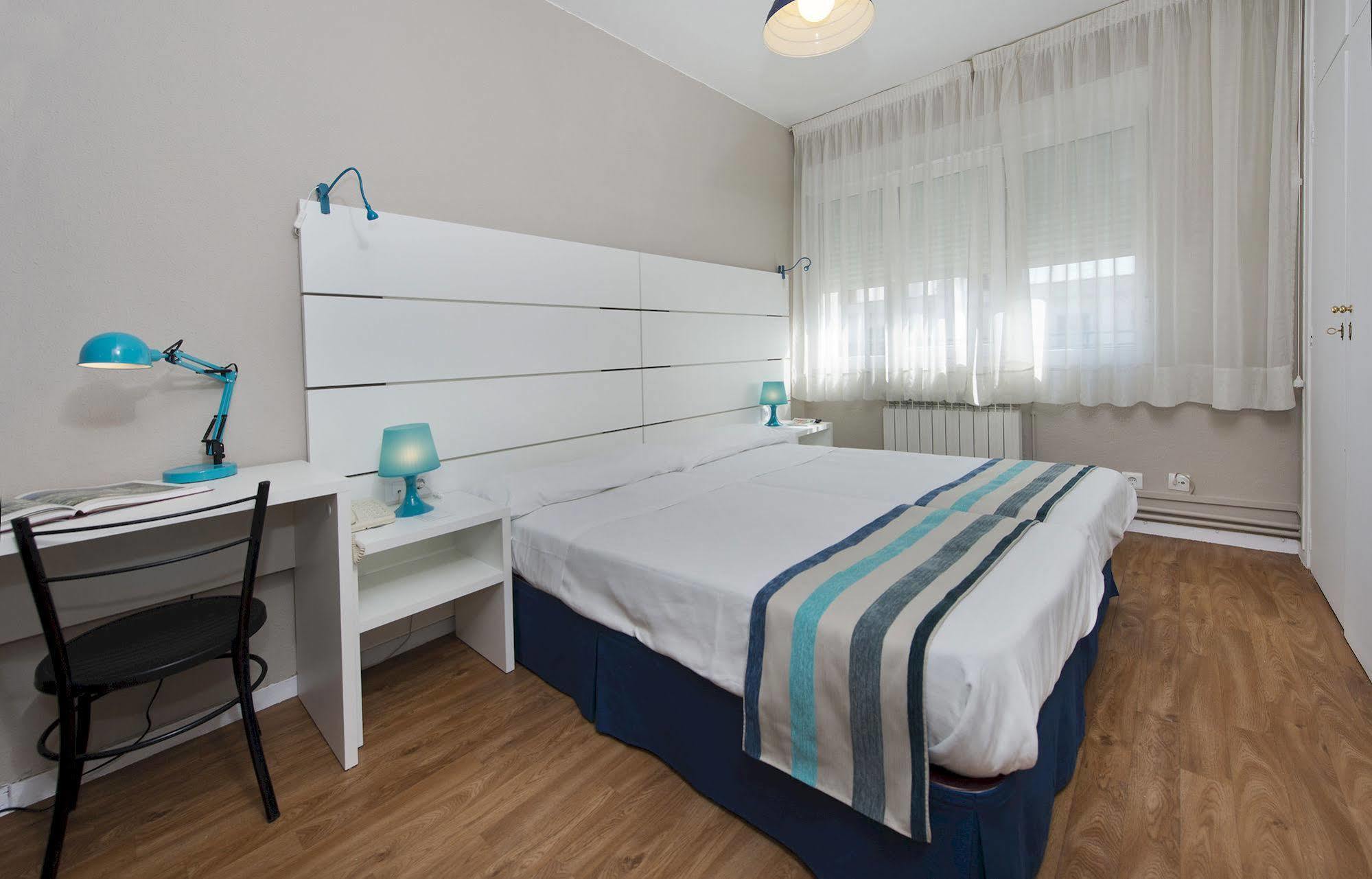 Estudios Aranzazu Santander Buitenkant foto
